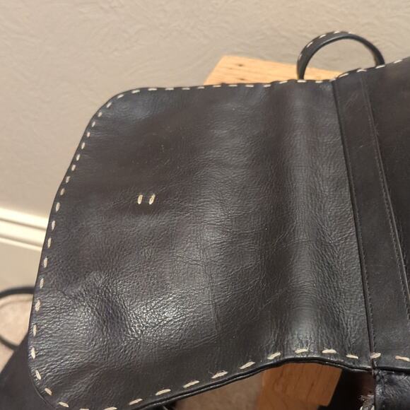 Adrienne Vittadini Crossbody Black Pebbled Topstitch Small Leather Handbag - Picture 4 of 10